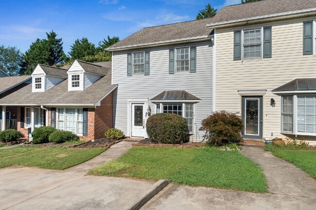 Photo - Beautifully Renovated Townhome (2BR/2.5BA)...