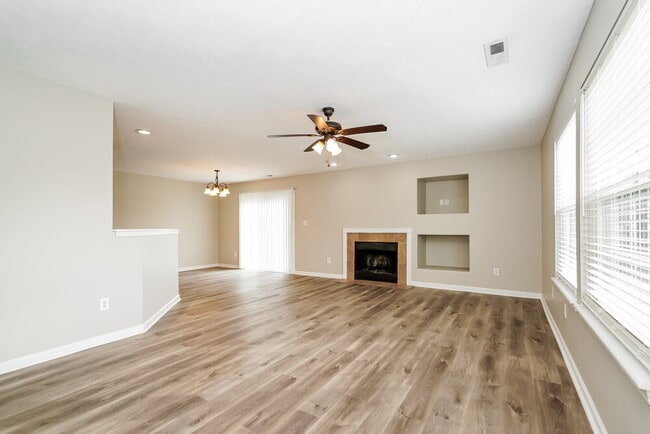 Photo - 7329 Kimble Dr