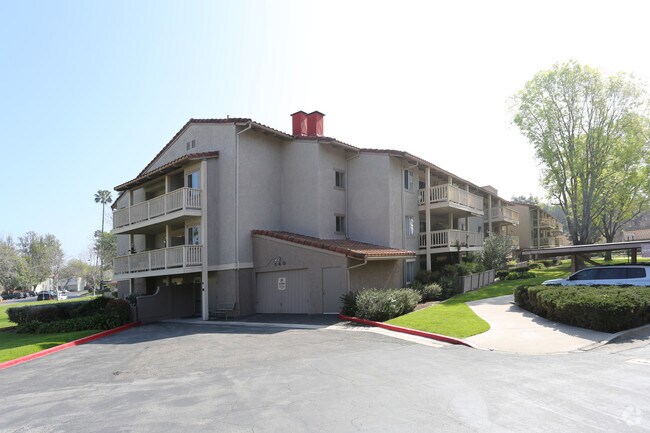 Photo - Conejo Future Village Apartments