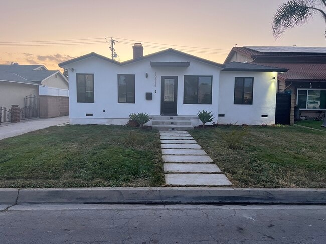 Photo - 10915 Cord Ave House