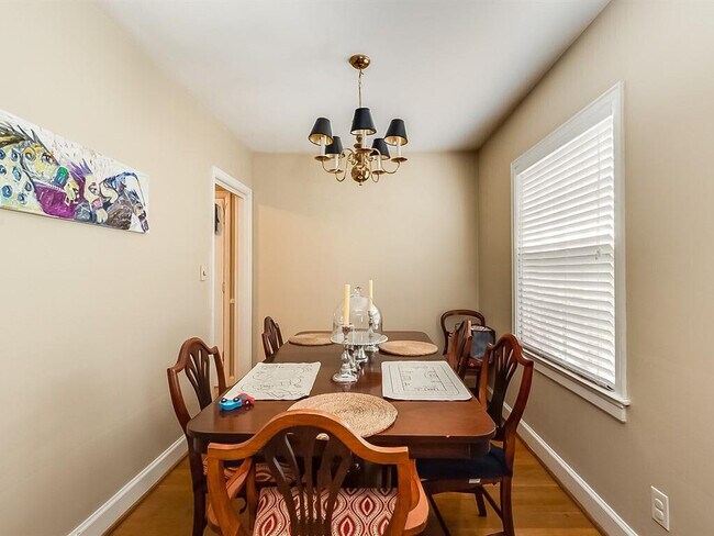 Photo - 217 Romany Rd