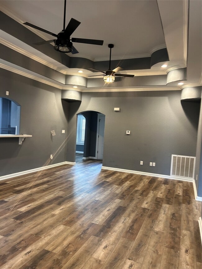 Photo - 2310 Townhall Ln