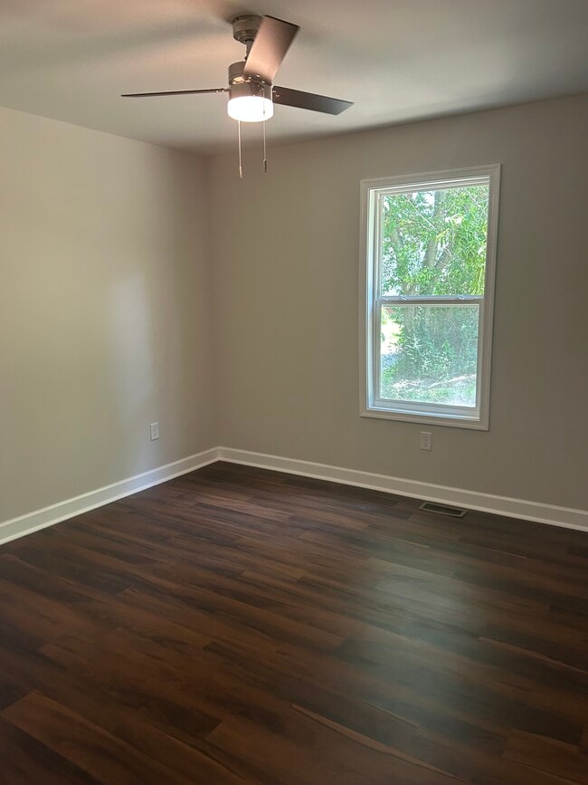 Photo - 404 Virginia Ave