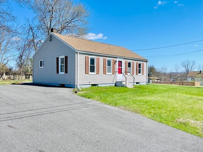 Photo - 28 Grandview Ave