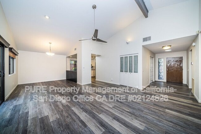 Photo - 2898 Woodridge Cir