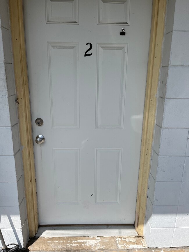 Photo - 220 N 4th St Apartments Unit #2