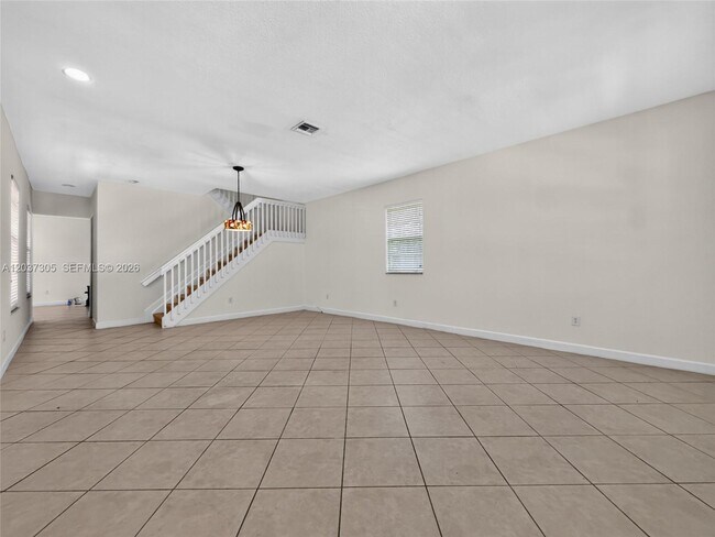Photo - 625 SW 146th Terrace