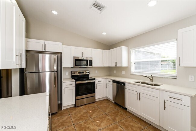 Photo - 1434 SE 8th Ave