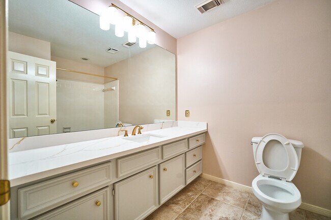 Photo - 5022 Moss Run Dr