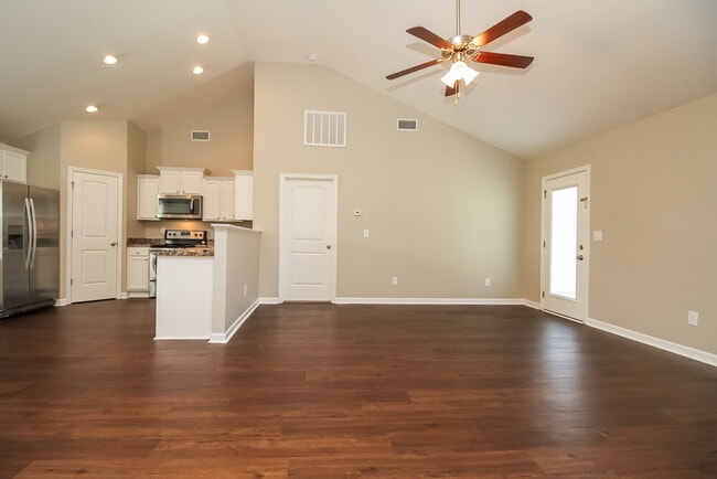 Photo - 1002 Chimalis Dr