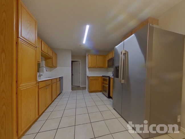 Photo - 1932 Cedar Tree Dr