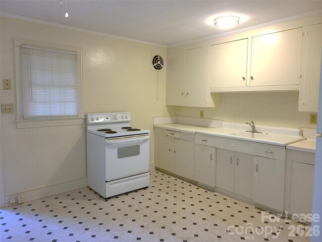 Photo - 2245 Crescent Ave Unit 4