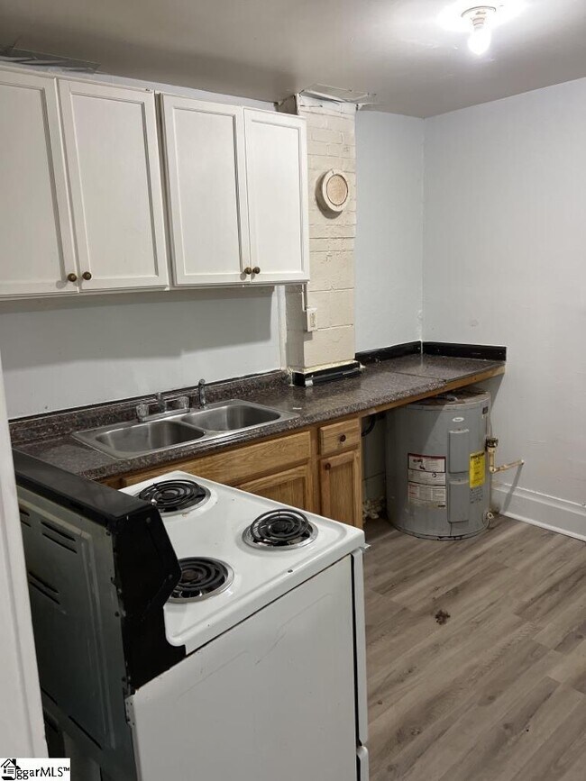 103 N Bell St Rental For Rent in Clinton, SC