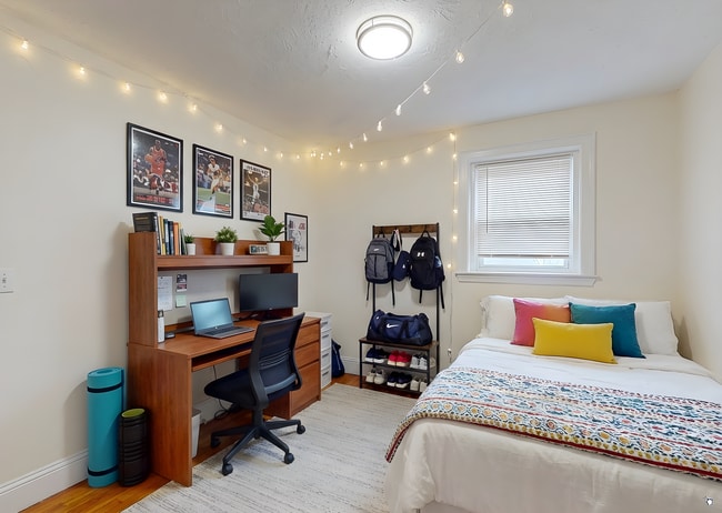 Photo - 73 Thatcher St Unit 202