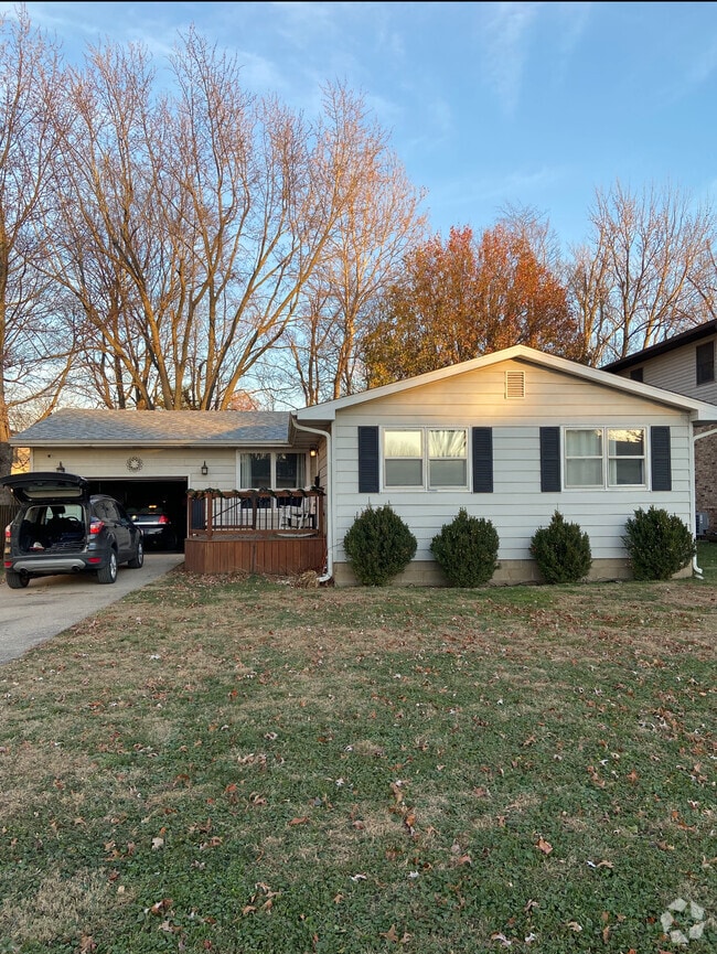 Building Photo - 212 Brookside Dr Rental