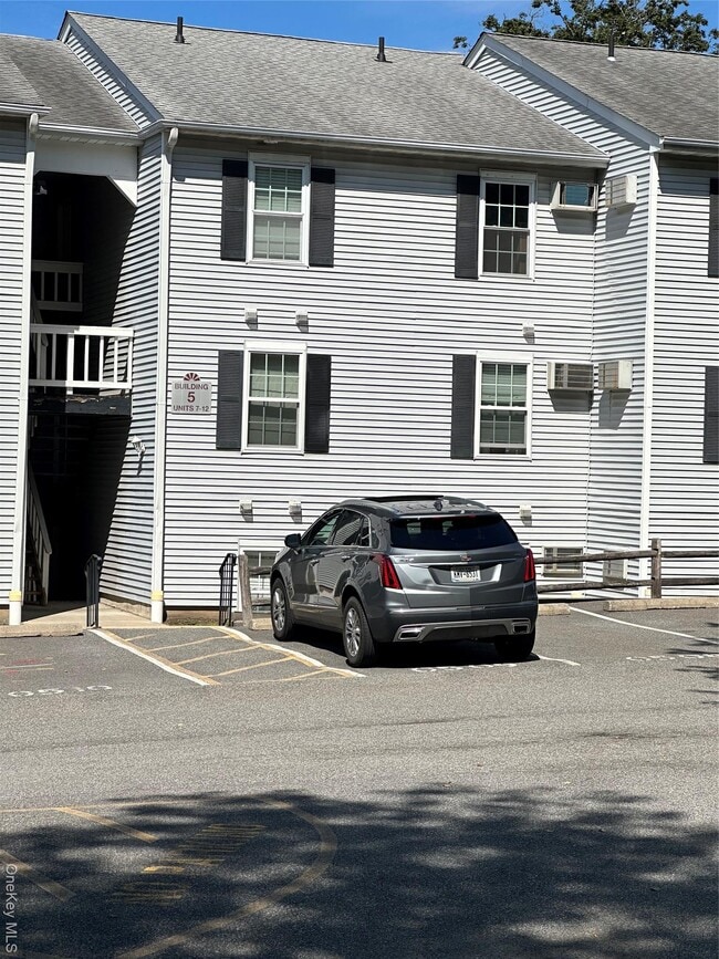 Building Photo - 5 Lexington Hills Rd Unit 11 Rental