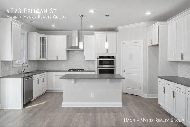 Photo - 4273 Pelican St