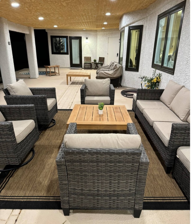 Amplio patio cubierto - 5840 S Bronco St