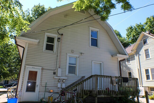 Photo - 614 N Gilbert St