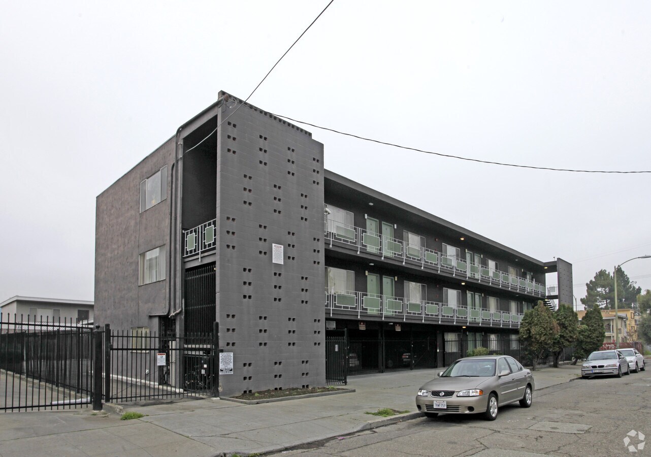 Photo - Karbal Apartments