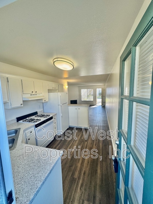 Photo - 3551 Roosevelt St Unit Apt C