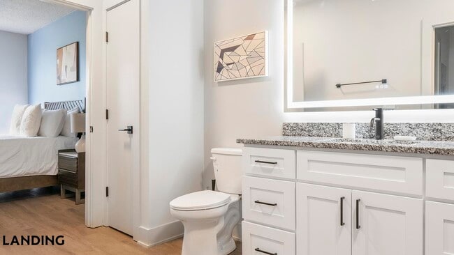 Photo - 49 Boulevard SE Unidad F-650