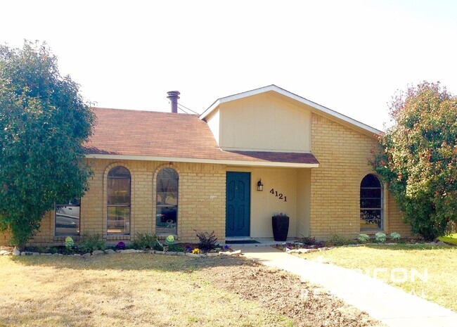 Building Photo - 4121 Blackwillow Dr Rental