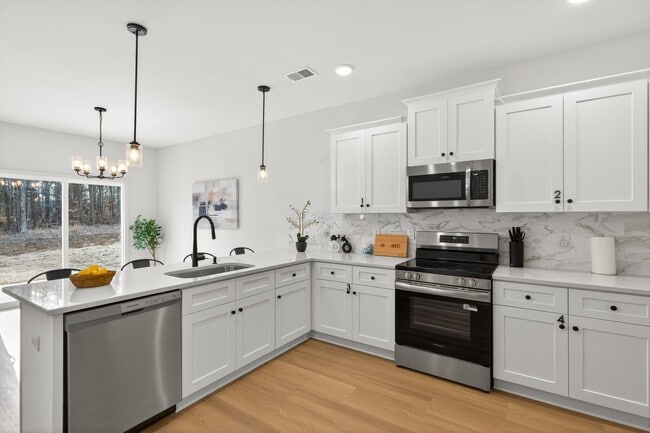 Photo - 13443 Main Dr