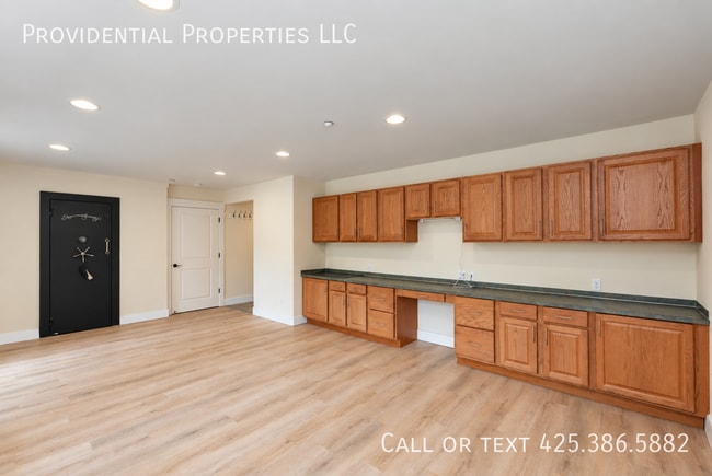 1722 264th Ave NE