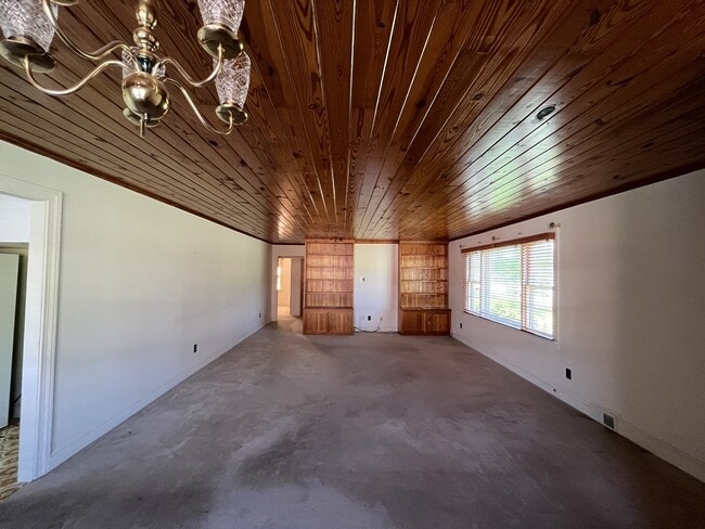 Photo - 3205 Bridges St Casa