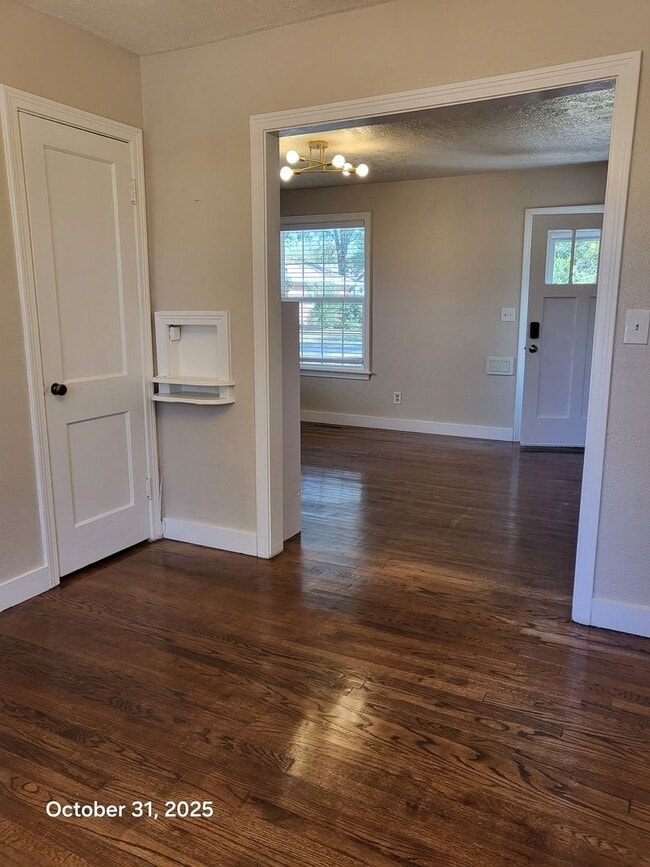 Photo - (2) Bed/(2) Bath w/ Must-See Updates Avail... Casa