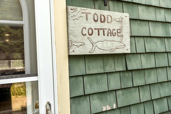 Photo - 1 Pigeon Hill Ct Unit B