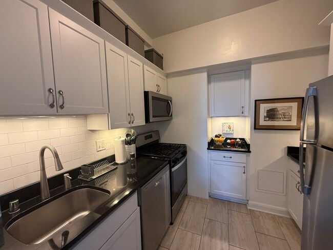 Photo - Cudahy Tower Apartments