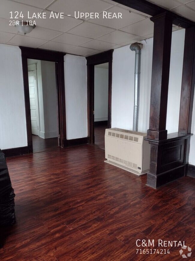 Building Photo - 124 Lake Ave Unit Upper Rear Rental