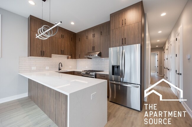 Building Photo - 3738 S Calumet Ave Unit 2S