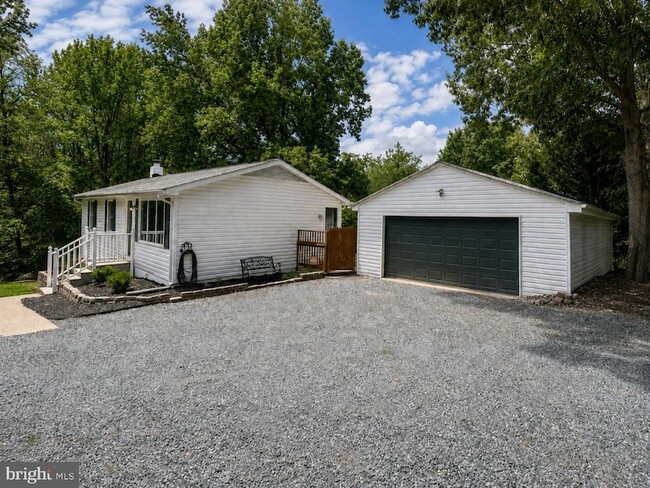 Photo - 31 Hamn Ln