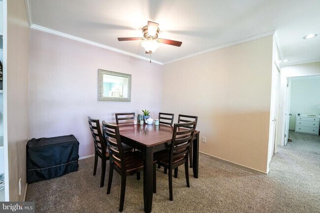 Photo - 543 Florida Ave Unit 202