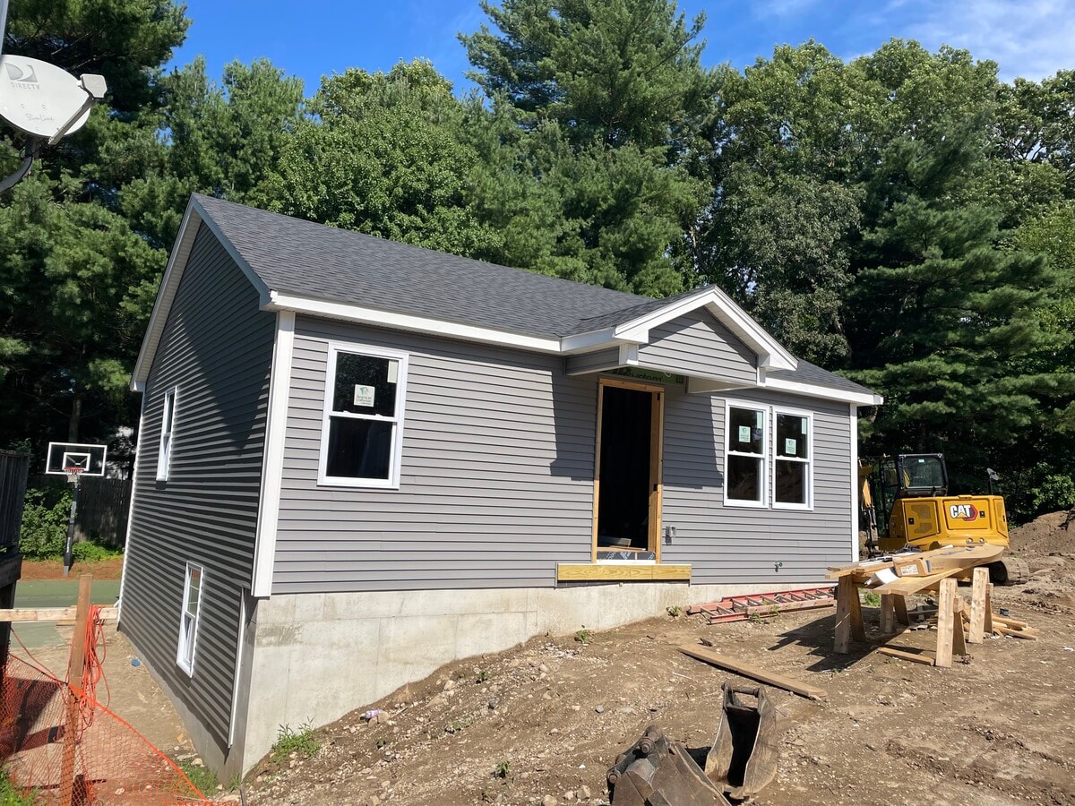 Photo - 126 Turnpike St