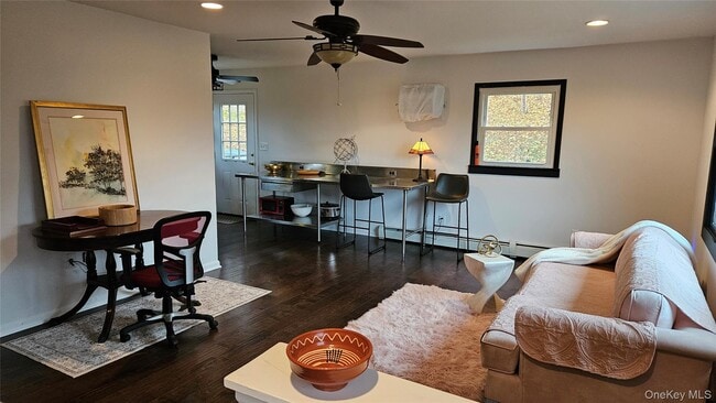 Photo - 40 Woodbury Rd