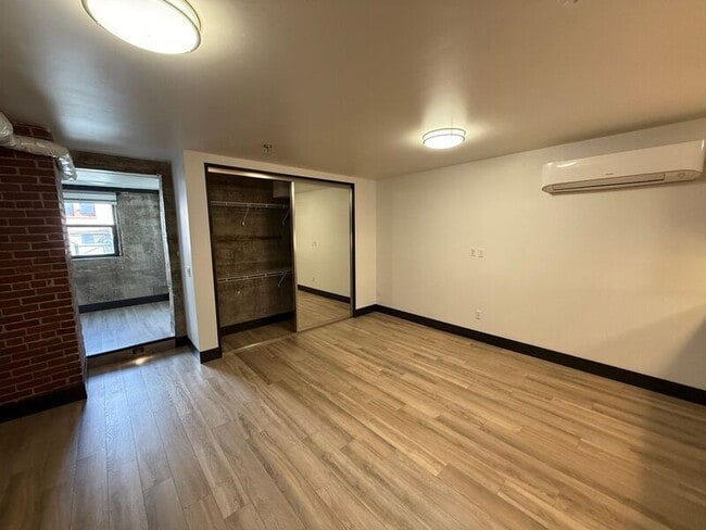 Photo - 160 Liberty St NE Unit #M20