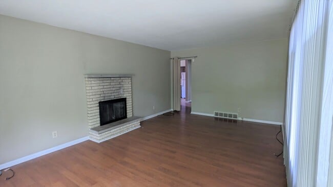 Photo - 1264 Flower Ave