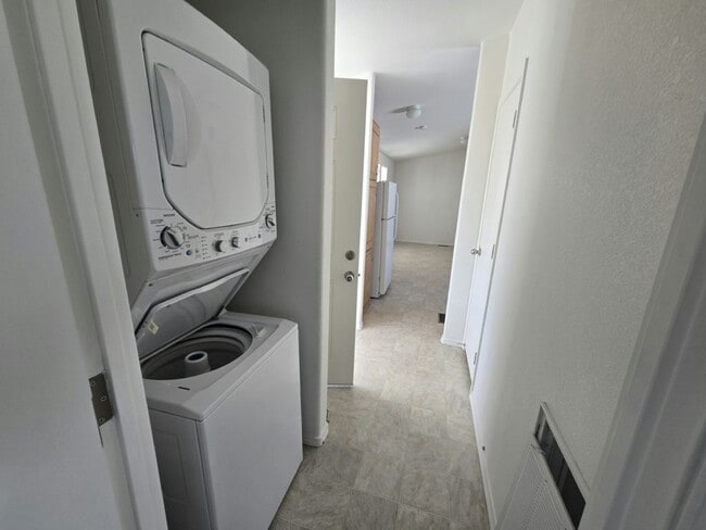 Photo - 10960 N 67th Ave