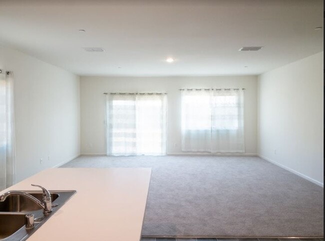 Photo - 4264 Lasalle Dr