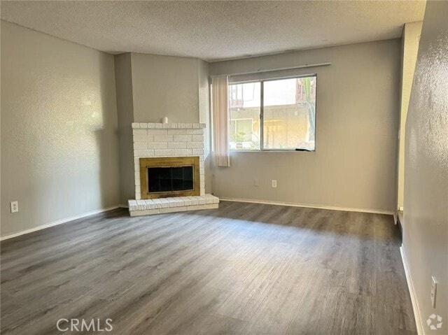 Building Photo - 9100 Acacia Ave Rental