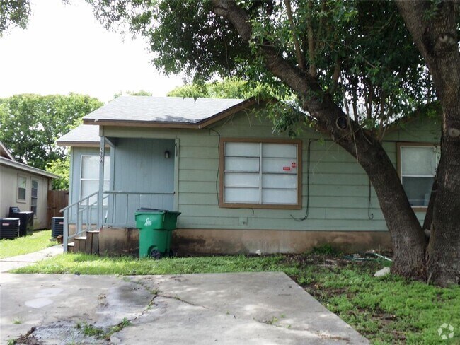 Building Photo - 519 Lenora Dr Rental