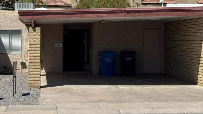 Building Photo - 5126 E Monte Vista Rd