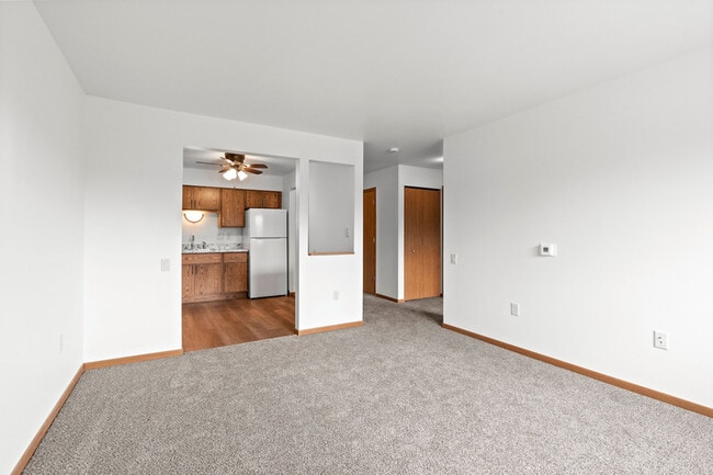 Mayville Heights Apartments