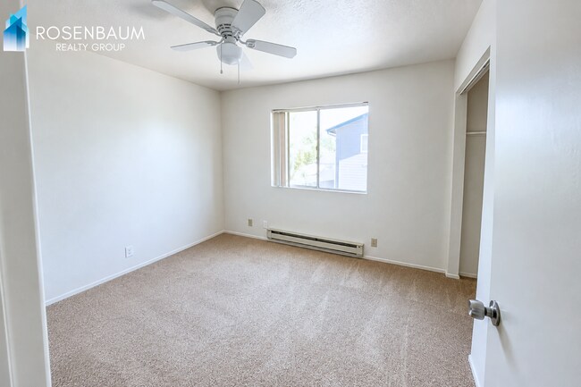 Cozy Upstairs 2-Bedroom Apartment with Shared Fenced Yard