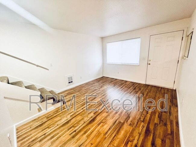 Photo - 634 M St NE Unit #4