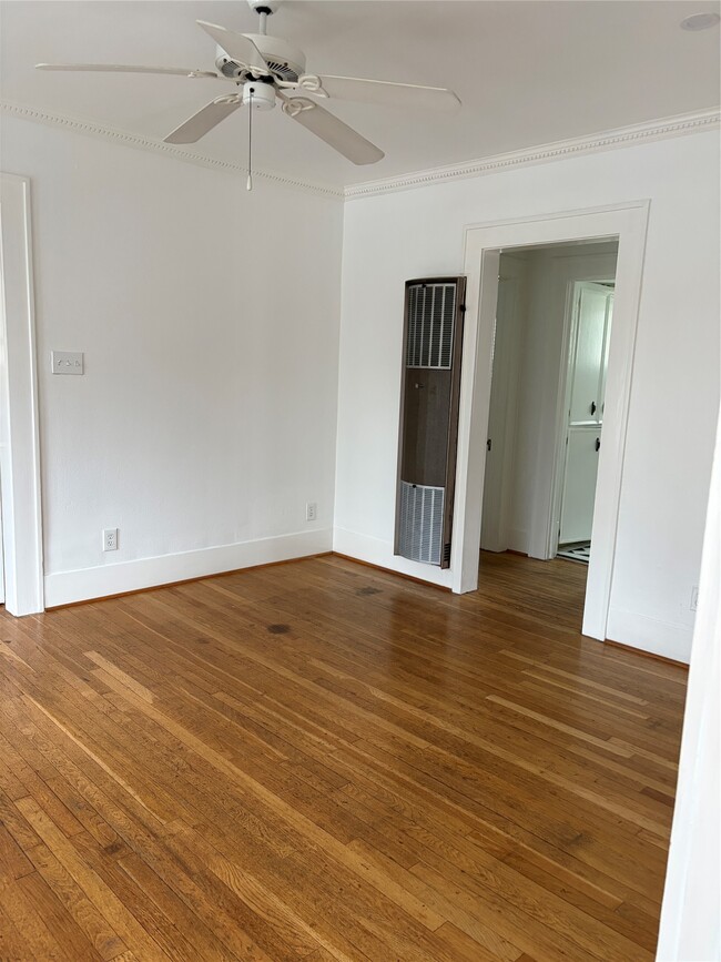 Photo - 1702 Dunlavy St